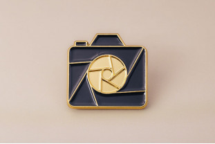 Pin’s appareil photo – Impact Émotion