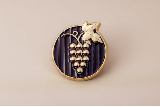 Pin's grappe de vin – Impact Émotion
