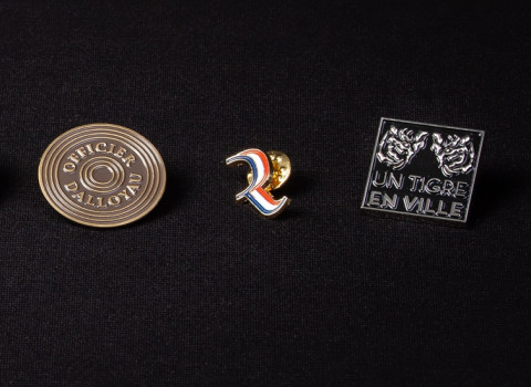 Pin's personnalisable forme sur mesure - Goodies publicitaires