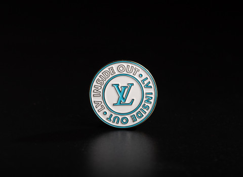 Véritable expert et leader dans la fabrication d'insignes personnalisés en métal