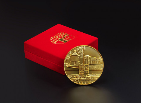 Magnifique médaille de finition 3D, or mat