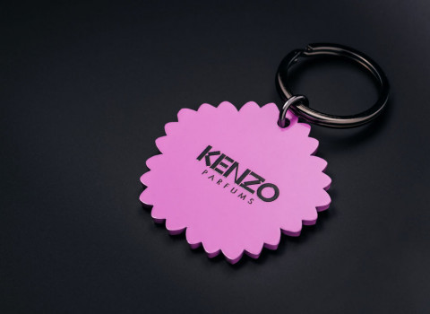 Porte clé personnalisé à la forme, anneau brisé finition black nickel