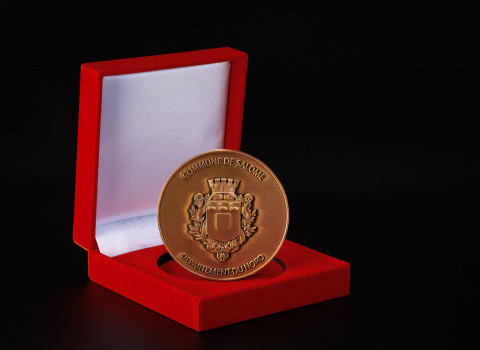 Médaille avec finition 3D et bronze