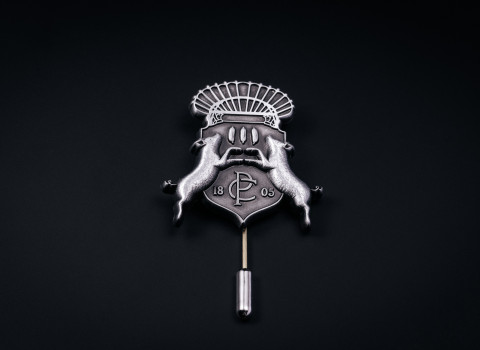 Fibule personnalisée, finition vieil argent