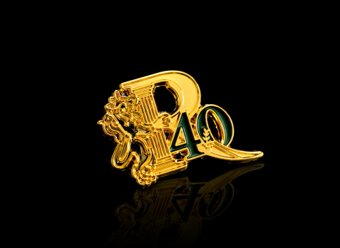 Finition or et émaillage posé