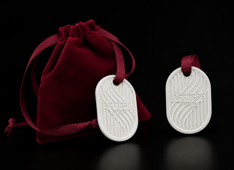 Céramique sur-mesure avec ruban grosgrain