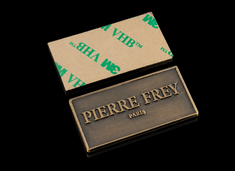 Plaque adhésive de finition bronze et brossée